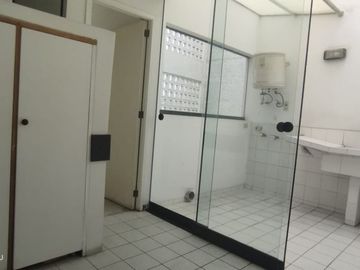 AMPLIO Y BIEN UBICADO DÚPLEX EN SURCO NUEVO