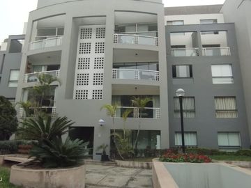 AMPLIO Y BIEN UBICADO DÚPLEX EN SURCO NUEVO