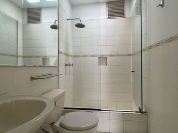 AMPLIO Y BIEN UBICADO DÚPLEX EN SURCO NUEVO