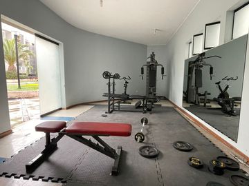 AMPLIO Y BIEN UBICADO DÚPLEX EN SURCO NUEVO