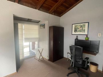 Casa Rentera de Venta en la Guanguiltagua