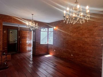 Casa Rentera de Venta en la Guanguiltagua