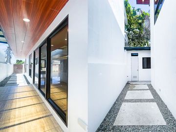 For Sale: 5 Bedrooms 5BR Brand New House in Bf Homes, Parañaque City Inside Bf Northwest