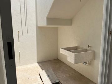 Venta de Casa en Coto Privado de Oportunidad Al Norte Jesús María (LUCY)