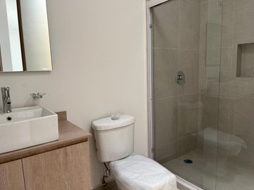 Venta de Casa en Coto Privado de Oportunidad Al Norte Jesús María (LUCY)