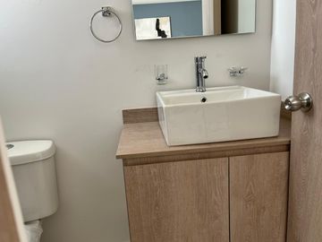 Venta de Casa en Coto Privado de Oportunidad Al Norte Jesús María (LUCY)