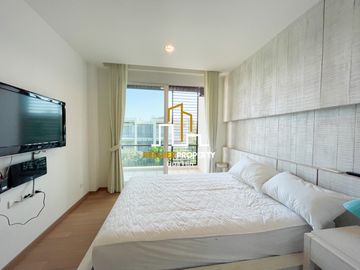 2 Bedrooms Seaview at Hua Hin Beachfront Condo