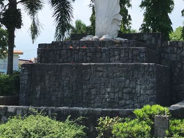 House and Lot For Sale in Laguna