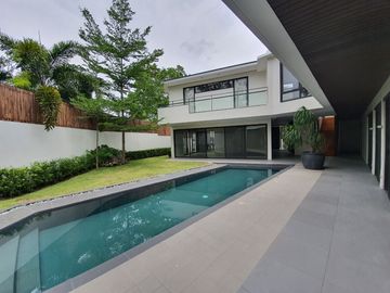 4 BR Ayala Alabang