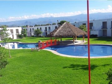 Casa en condominio con alberca en Yautepec Morelos