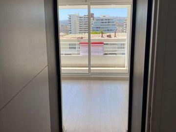 SE VENDE 2 DORMITORIOS 2 BAÑOS,  SECTOR PONIENTE  DE VIÑA DEL MAR