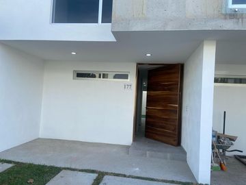 CASA EN VENTA Coto Soare Col. Solares Residencial. Zapopan, Jalisco.