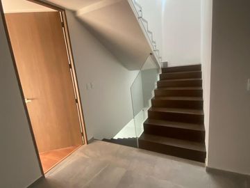 CASA EN VENTA Coto Soare Col. Solares Residencial. Zapopan, Jalisco.