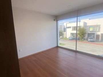 CASA EN VENTA Coto Soare Col. Solares Residencial. Zapopan, Jalisco.