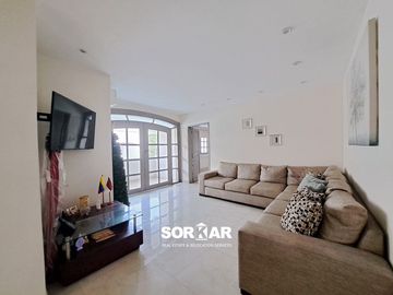 Casa en venta en Villa Santos