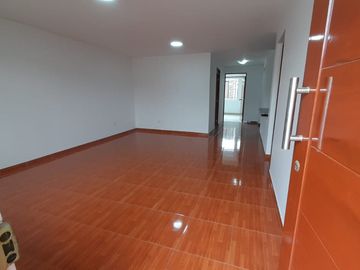 AMPLIO DEPARTAMENTO CON 4 HABITACIONES