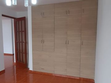 AMPLIO DEPARTAMENTO CON 4 HABITACIONES