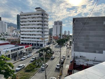 SE VENDE DEPARTAMENTO EN AV CRISTOBAL COLON COSTA AZUL A UNAS CUADRAS DE COSTERA