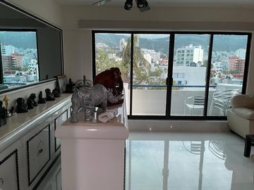 SE VENDE DEPARTAMENTO EN AV CRISTOBAL COLON COSTA AZUL A UNAS CUADRAS DE COSTERA