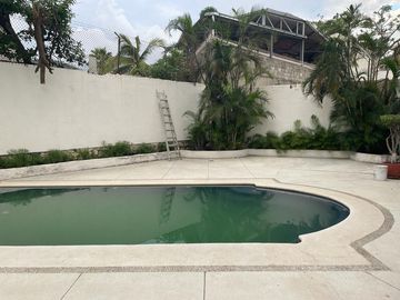 SE VENDE DEPARTAMENTO EN AV CRISTOBAL COLON COSTA AZUL A UNAS CUADRAS DE COSTERA