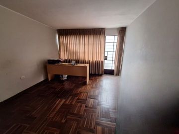 ALQUILER CASA DE 2 PISOS - SAN MARTIN DE PORRES