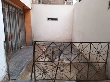 ALQUILER CASA DE 2 PISOS - SAN MARTIN DE PORRES