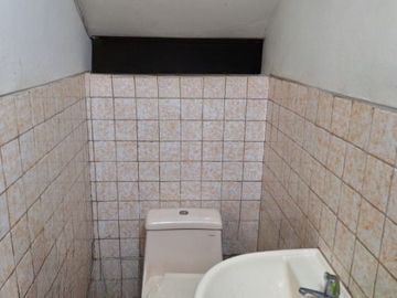 ALQUILER CASA DE 2 PISOS - SAN MARTIN DE PORRES