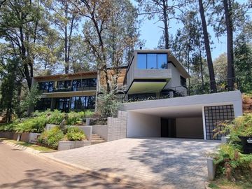 CASA NUEVA Y MODERNA EN VENTA