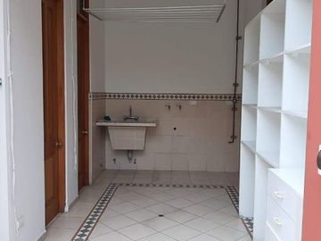 RESIDENCIA EXCLUSIVA EN LA PLANICIE – ELEGANCIA, CONFORT Y NATURALEZA