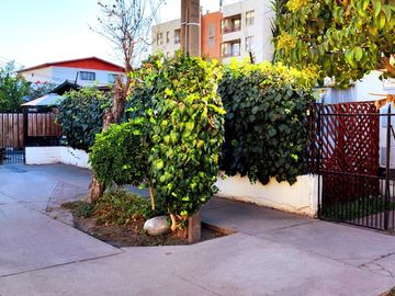 Casa 4 Dormitorios/1 Baño, calle Paulina, comuna de La Cisterna