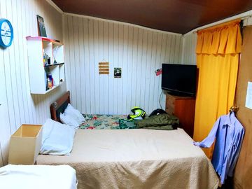 Casa 4 Dormitorios/1 Baño, calle Paulina, comuna de La Cisterna