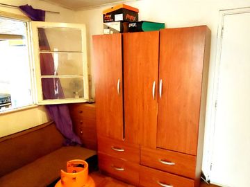 Casa 4 Dormitorios/1 Baño, calle Paulina, comuna de La Cisterna