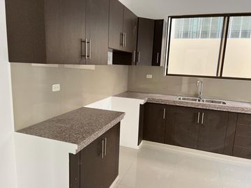 casa de venta en portoviejo dentro urbanizacion