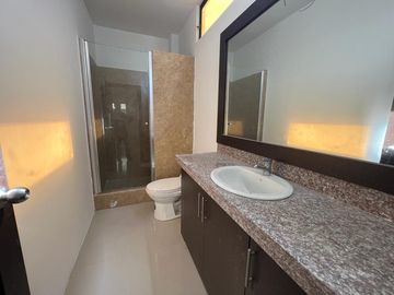 casa de venta en portoviejo dentro urbanizacion