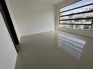 casa de venta en portoviejo dentro urbanizacion