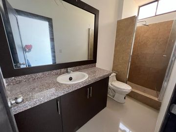 casa de venta en portoviejo dentro urbanizacion