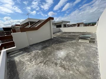 casa de venta en portoviejo dentro urbanizacion