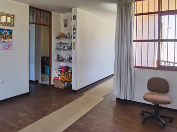 Casa En Esquina En Venta - Calle Chiclayo (Centro De Ica)