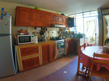 Casa En Esquina En Venta - Calle Chiclayo (Centro De Ica)