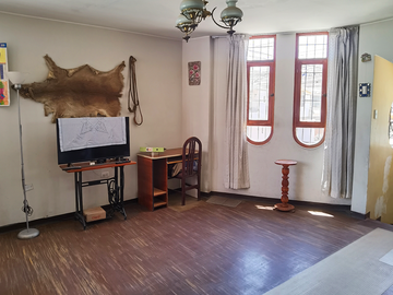 Casa En Esquina En Venta - Calle Chiclayo (Centro De Ica)