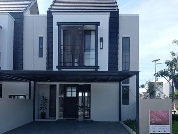 Rumah Amesta Living OERR 2 Lantai Mewah CBD Dekat MERR Juanda Surabaya