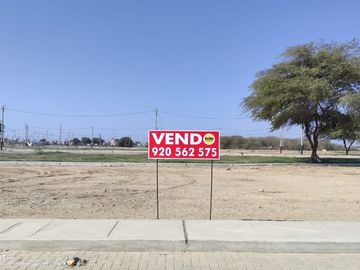 VENDO LINDO TERRENO EN LA ENTRADA DE  LA RESIDENCIAL LAS ACACIAS DE MIRAFLORES