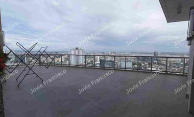 Condo for rent in Cebu City, Park Point 3-br , Penthouse Ayala Center RENTED