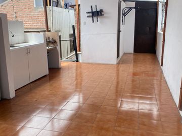 DUPLEX EN 2do PISO MAS AIRES