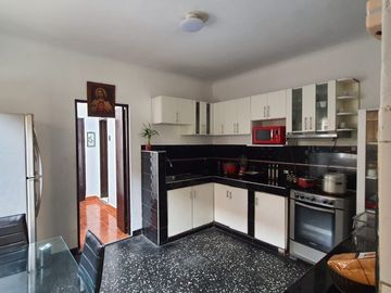 DUPLEX EN 2do PISO MAS AIRES