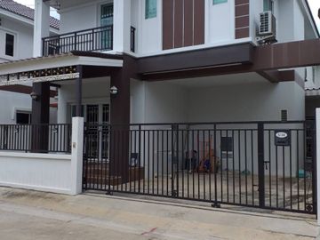 ขายบ้านแฝดบ้านพร้อมที่ดิน 37.1 ตร.วา   หมู่บ้านกรีนเนอรี่ (พันธุวงษ์)