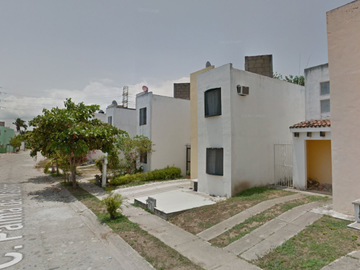 ¡¡¡ CASA EN REMATE BANCARIO EN PUERTO VALLARTA, CERCA DE LA PLAYA!!!