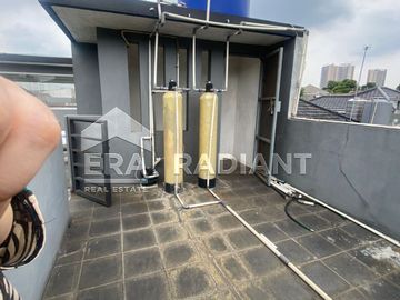 Flamingo, Bintaro Sektor 9