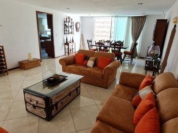 CASA EN VENTA EN ZAVALETA PUEBLA con 3 recamaras  3.5 baños  estudio  cuarto de servicio