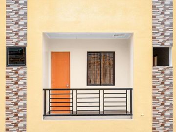 Loanable to PAGIBIG Near SRP Talisay Along the Road Preselling/RFO House & Lot inside Gated Subdivision